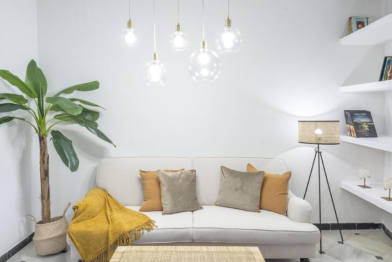 Moderno Apartamento Cerca A Plaza Espana เซบีญา ภายนอก รูปภาพ